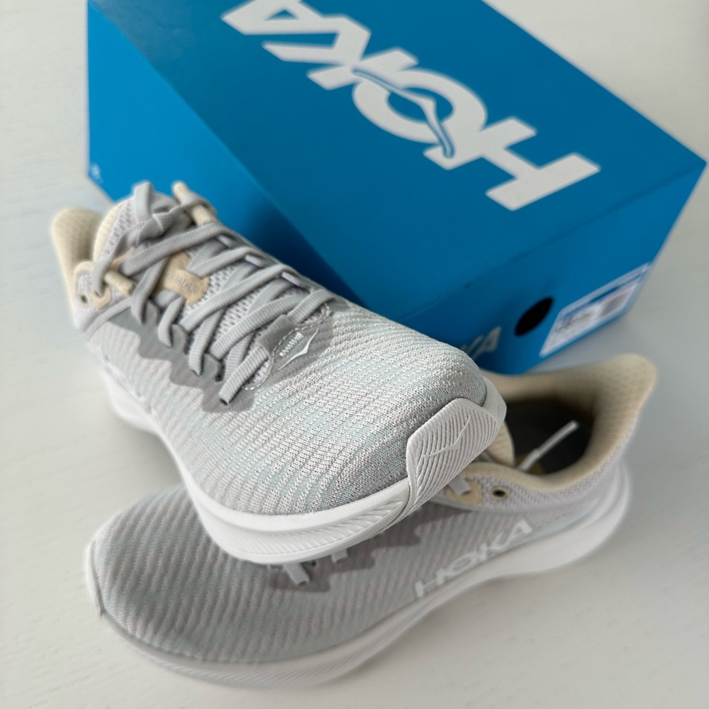 NWT - HOKA ONE Solimar Running Shoes Nimbus Cloud Shortbread Size 5.5